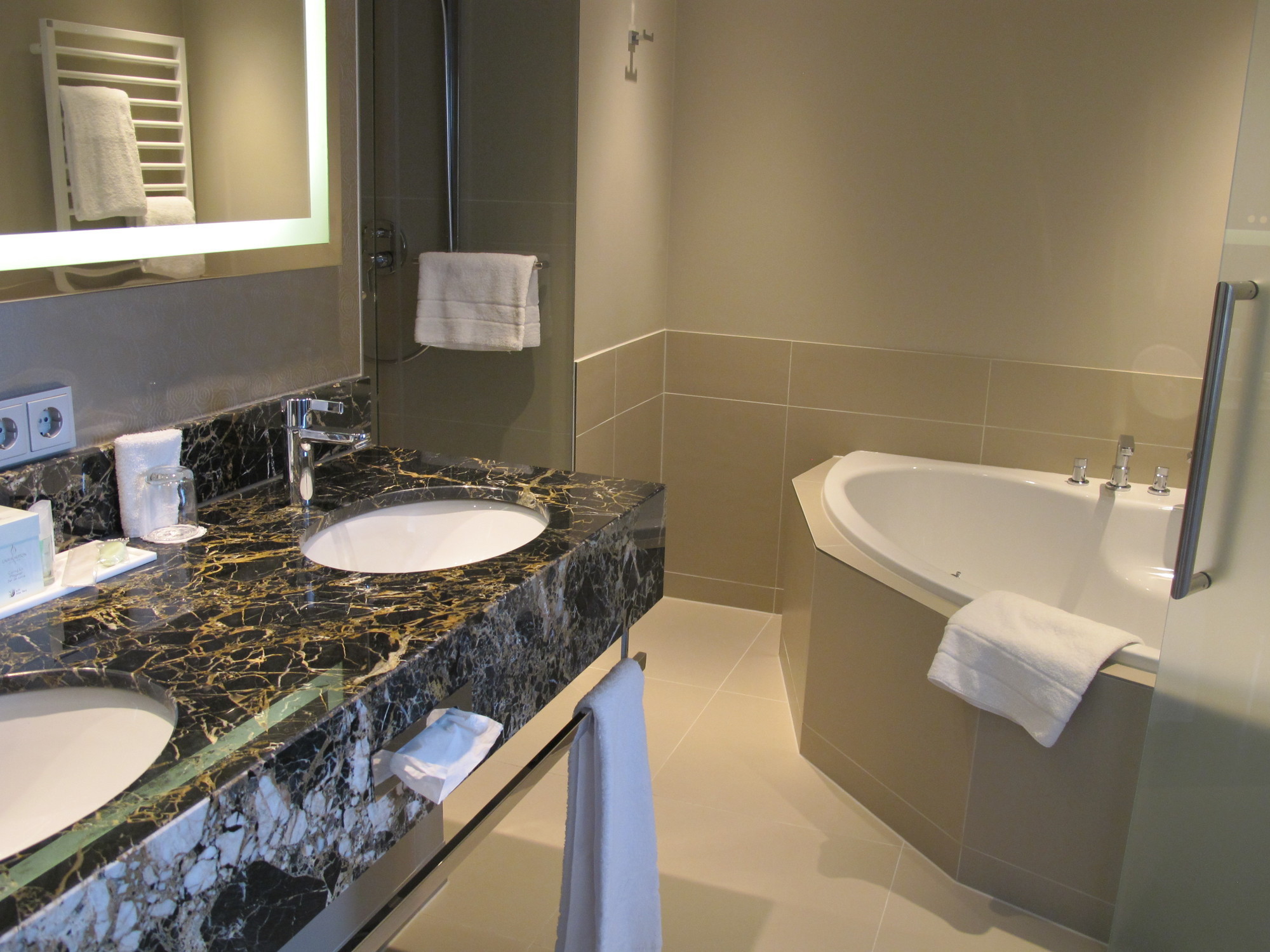 Das Drei Mohren erstrahlt in neuem Glanz, Foto: B4B SCHWABEN