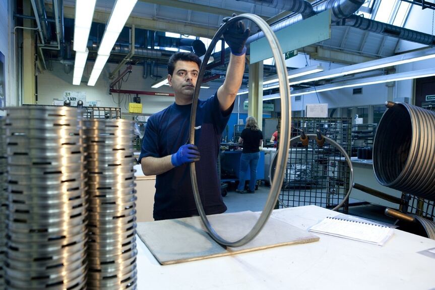 FederalMogul erweitert seine Kapazitäten AichachFriedberg B4B