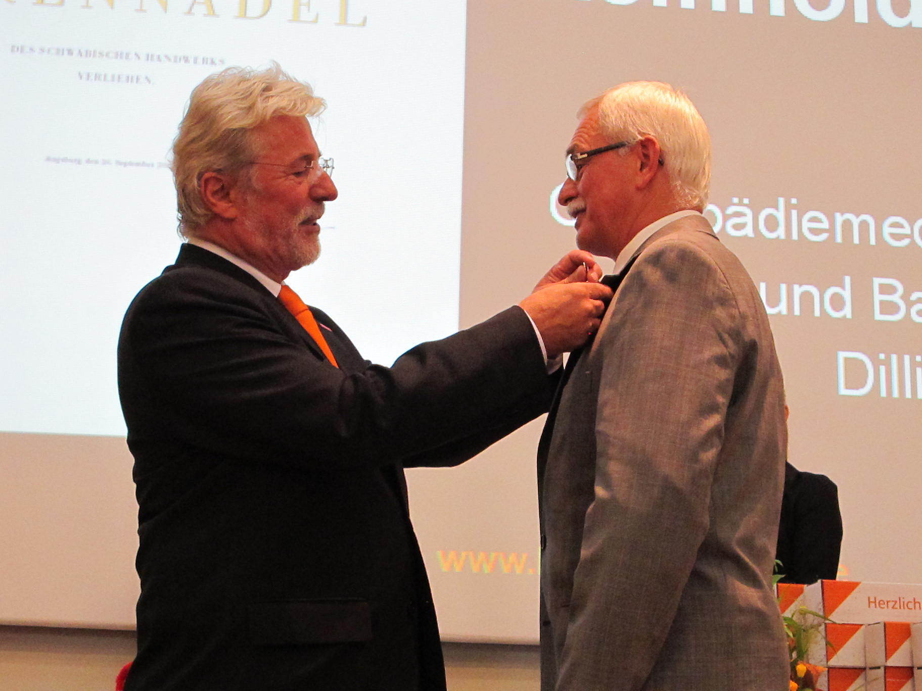 Die Handwerkskammer für Schwaben ehrt 60 Kammersiegerinnen und Kammersieger, Foto: B4B SCHWABEN