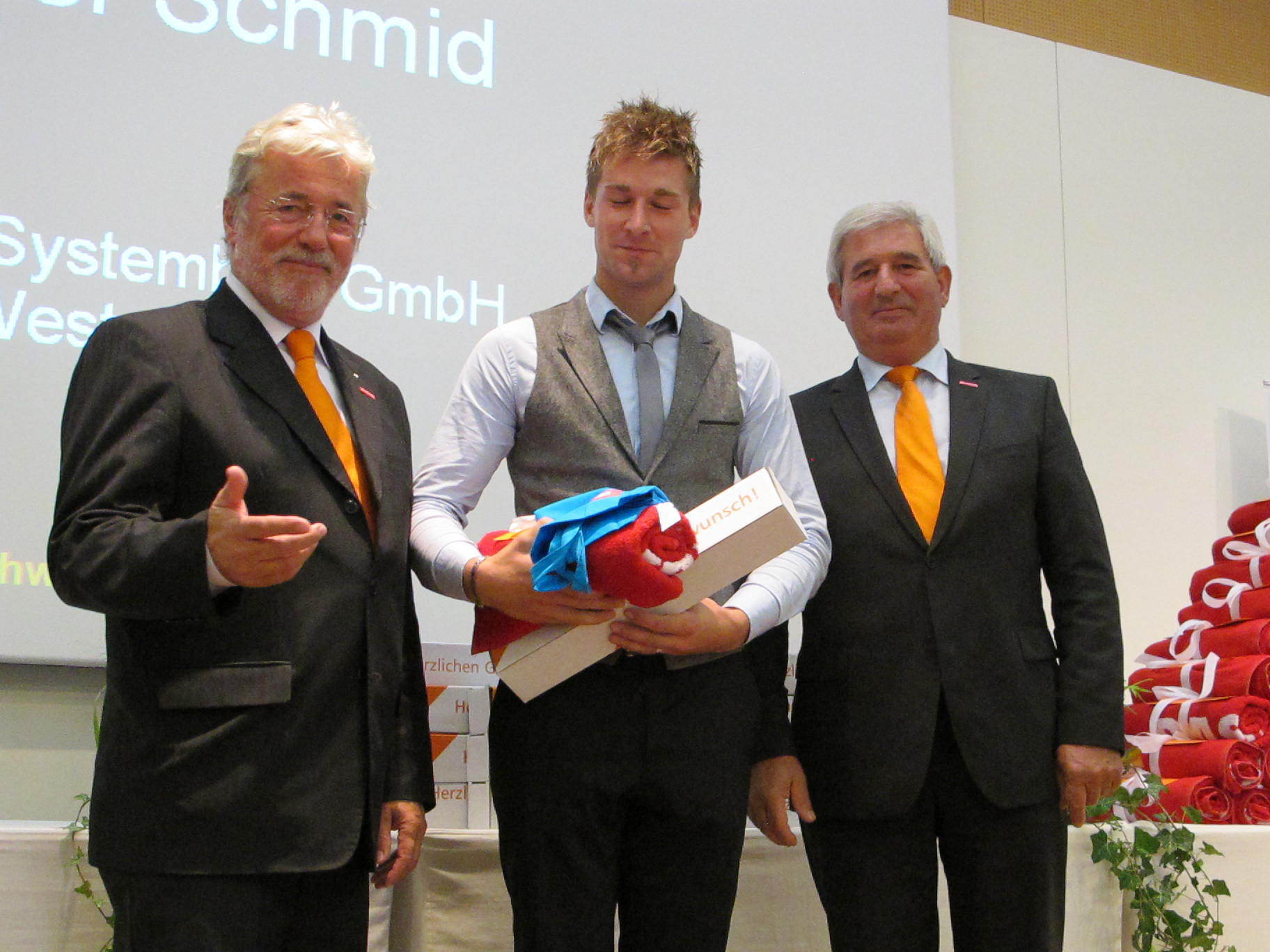 Die Handwerkskammer für Schwaben ehrt 60 Kammersiegerinnen und Kammersieger, Foto: B4B SCHWABEN