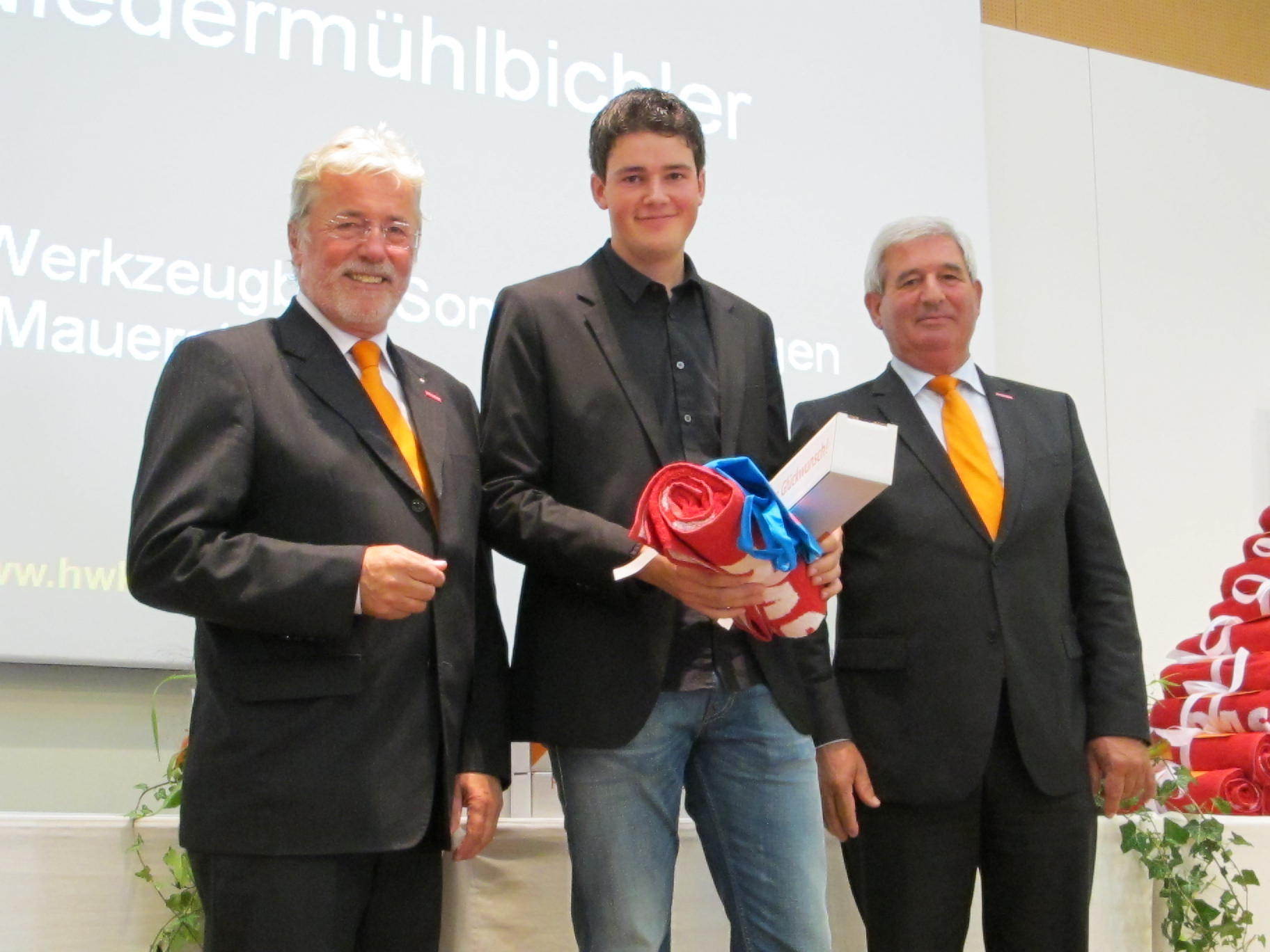 Die Handwerkskammer für Schwaben ehrt 60 Kammersiegerinnen und Kammersieger, Foto: B4B SCHWABEN