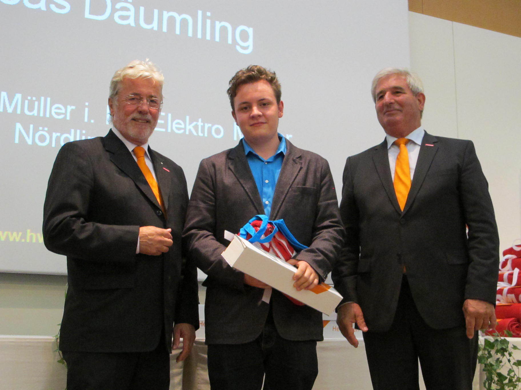 Die Handwerkskammer für Schwaben ehrt 60 Kammersiegerinnen und Kammersieger, Foto: B4B SCHWABEN