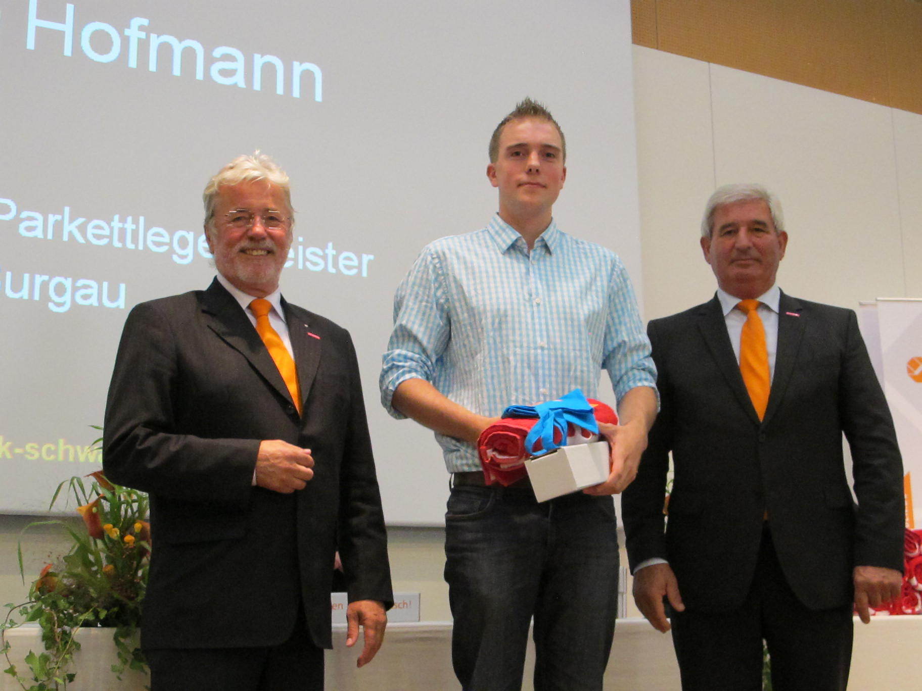 Die Handwerkskammer für Schwaben ehrt 60 Kammersiegerinnen und Kammersieger, Foto: B4B SCHWABEN