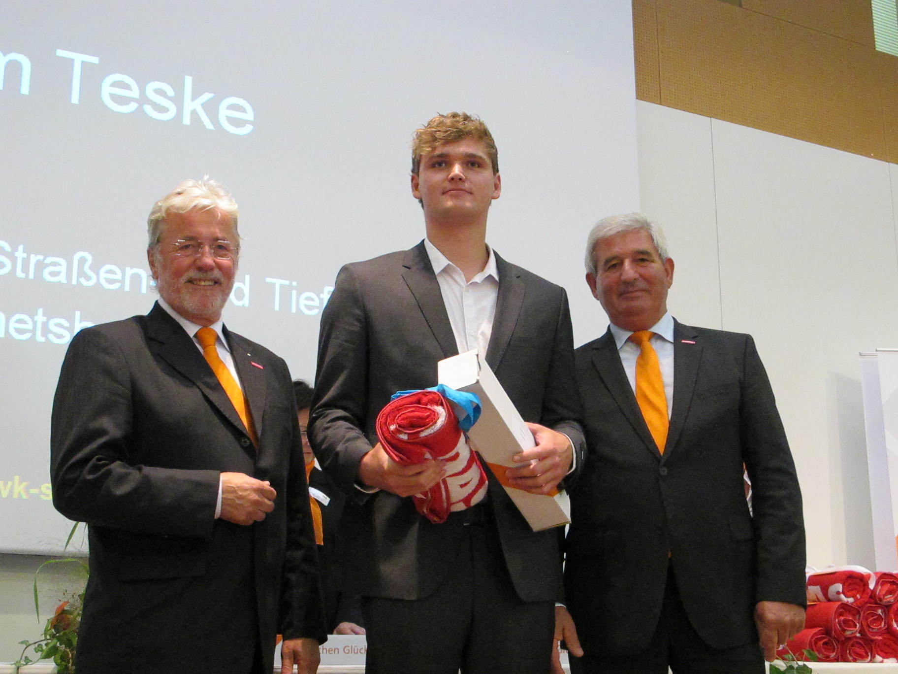 Die Handwerkskammer für Schwaben ehrt 60 Kammersiegerinnen und Kammersieger, Foto: B4B SCHWABEN