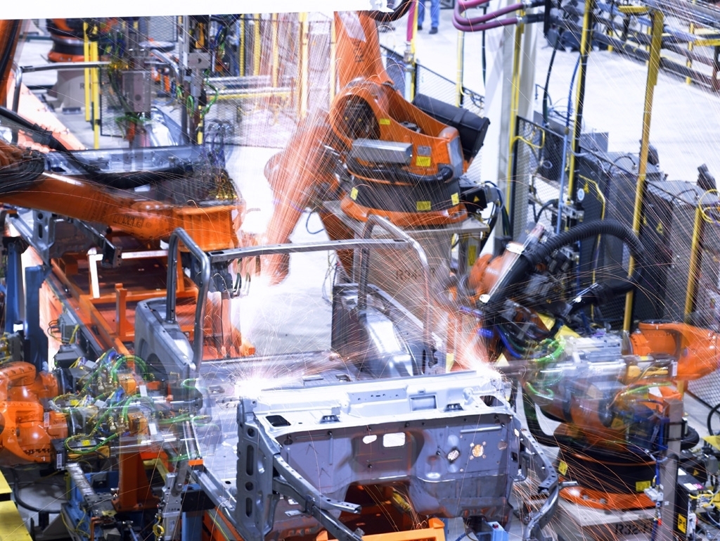 In der neuen Produktionsstätte in Shanghai soll für die Automobilindustrie und die General Industry produziert werden, Foto:KUKA