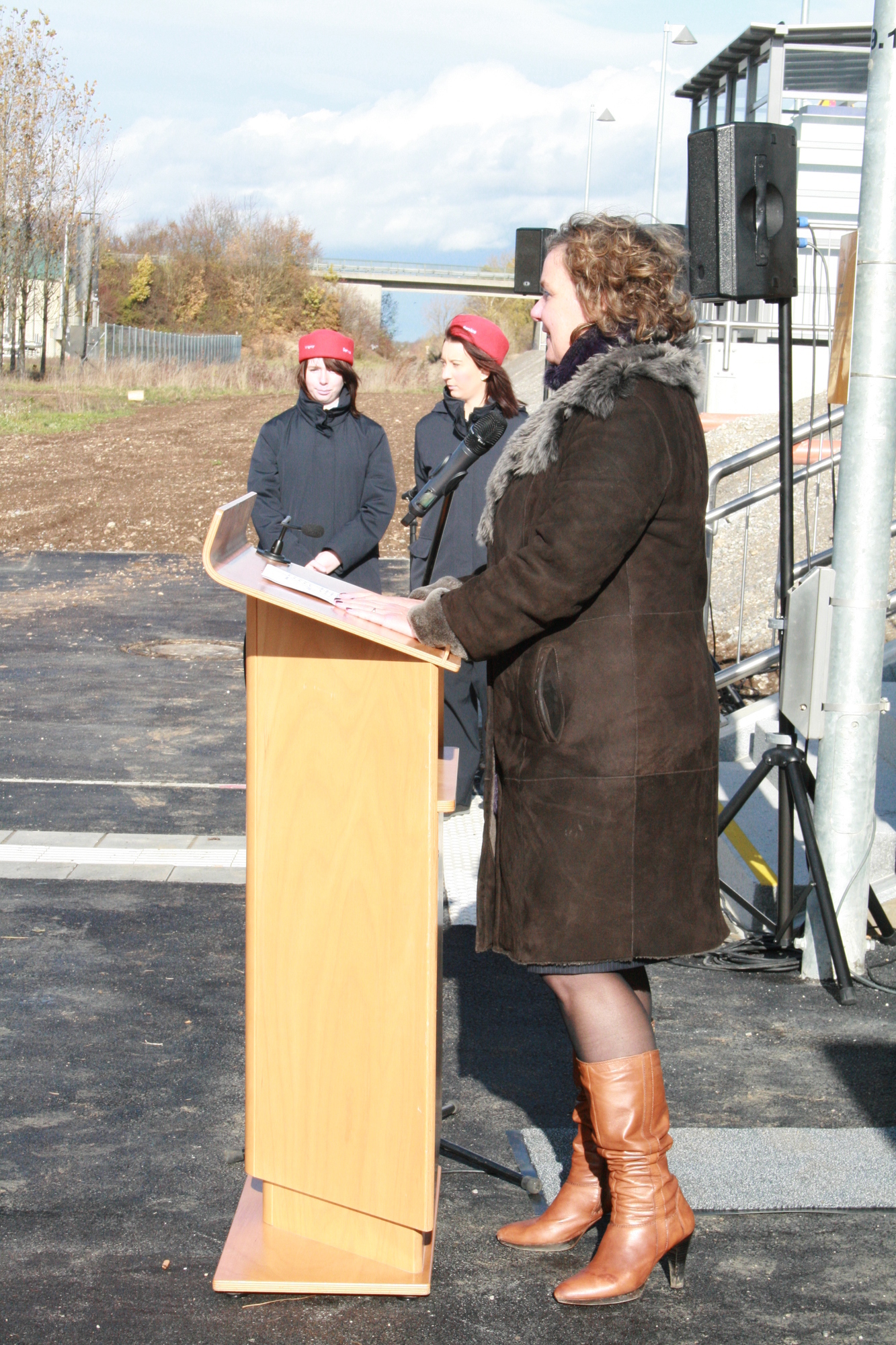 Am 5. November wurde der Bahnhalt neben dem Logistikzentrum amazon in Betrieb genommen, Foto: B4BSCHWABEN