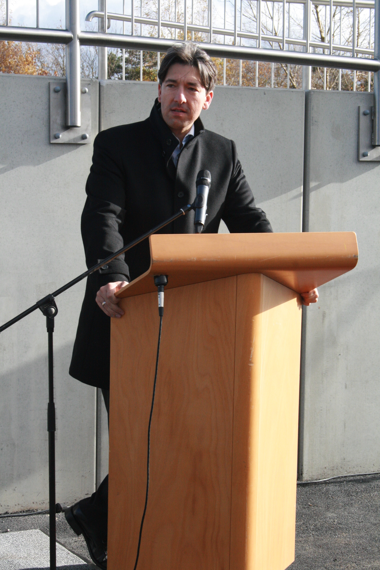 Am 5. November wurde der Bahnhalt neben dem Logistikzentrum amazon in Betrieb genommen, Foto: B4BSCHWABEN