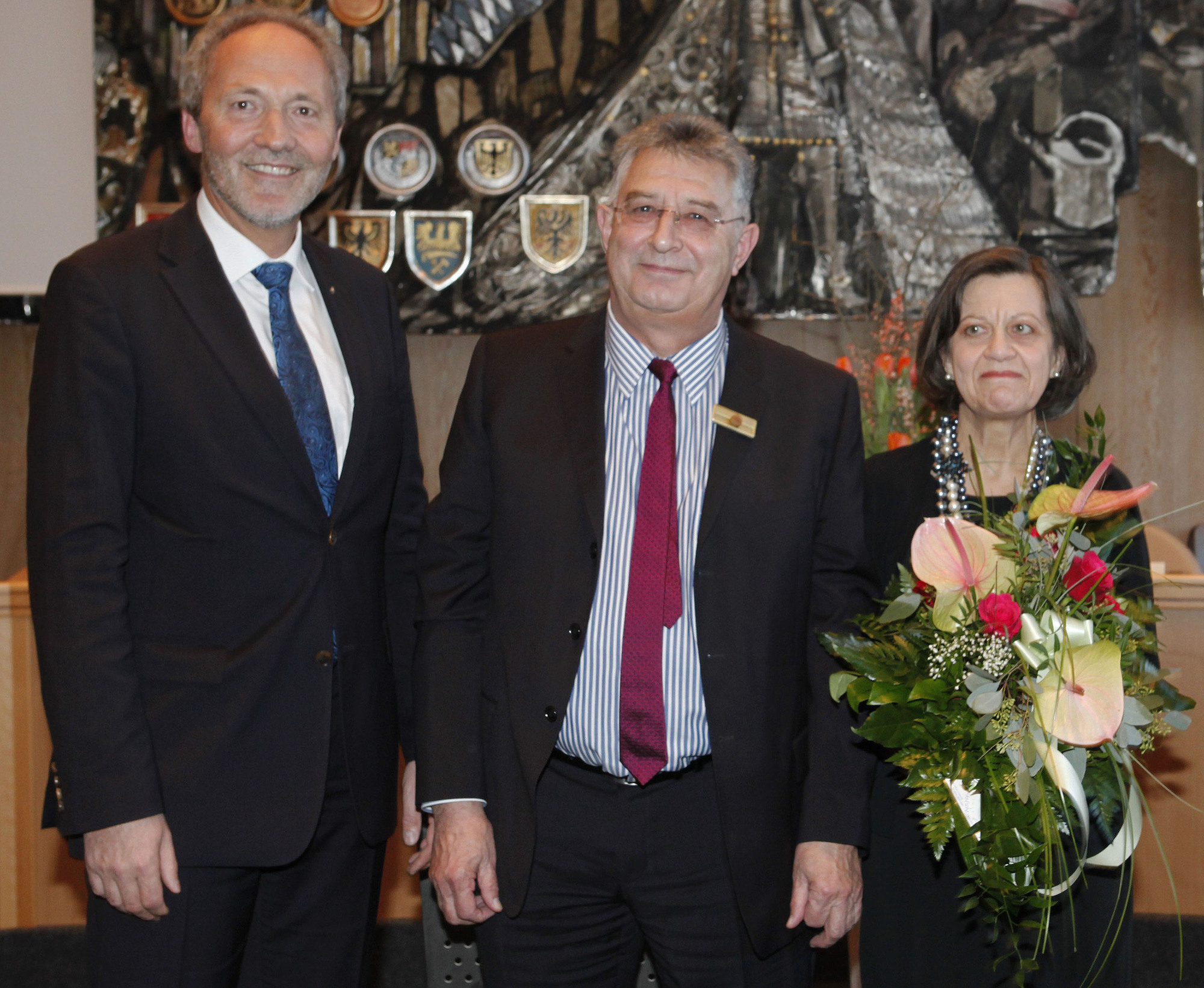 Strobel, seine Frau Christine und Weirather. Foto: LRA Unterallgäu