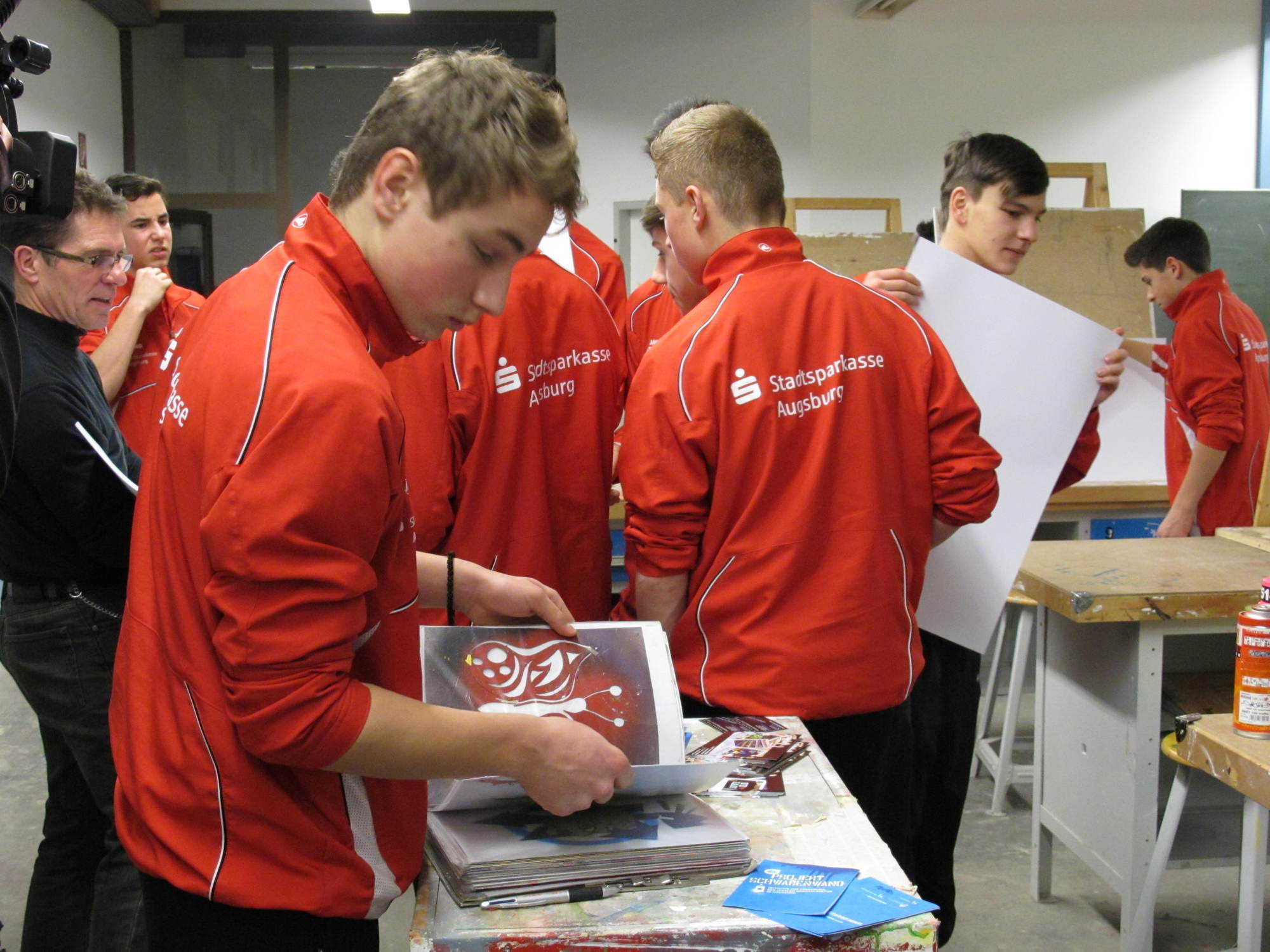 80 FCA Nachwuchsspieler im Praxistest bei der HWK in Augsburg, Foto: B4B SCHWABEN