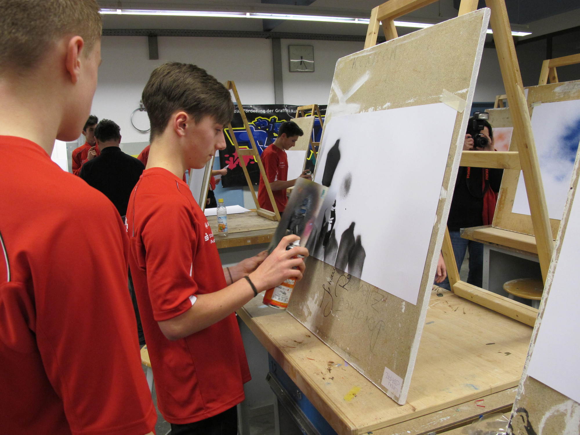 80 FCA Nachwuchsspieler im Praxistest bei der HWK in Augsburg, Foto: B4B SCHWABEN