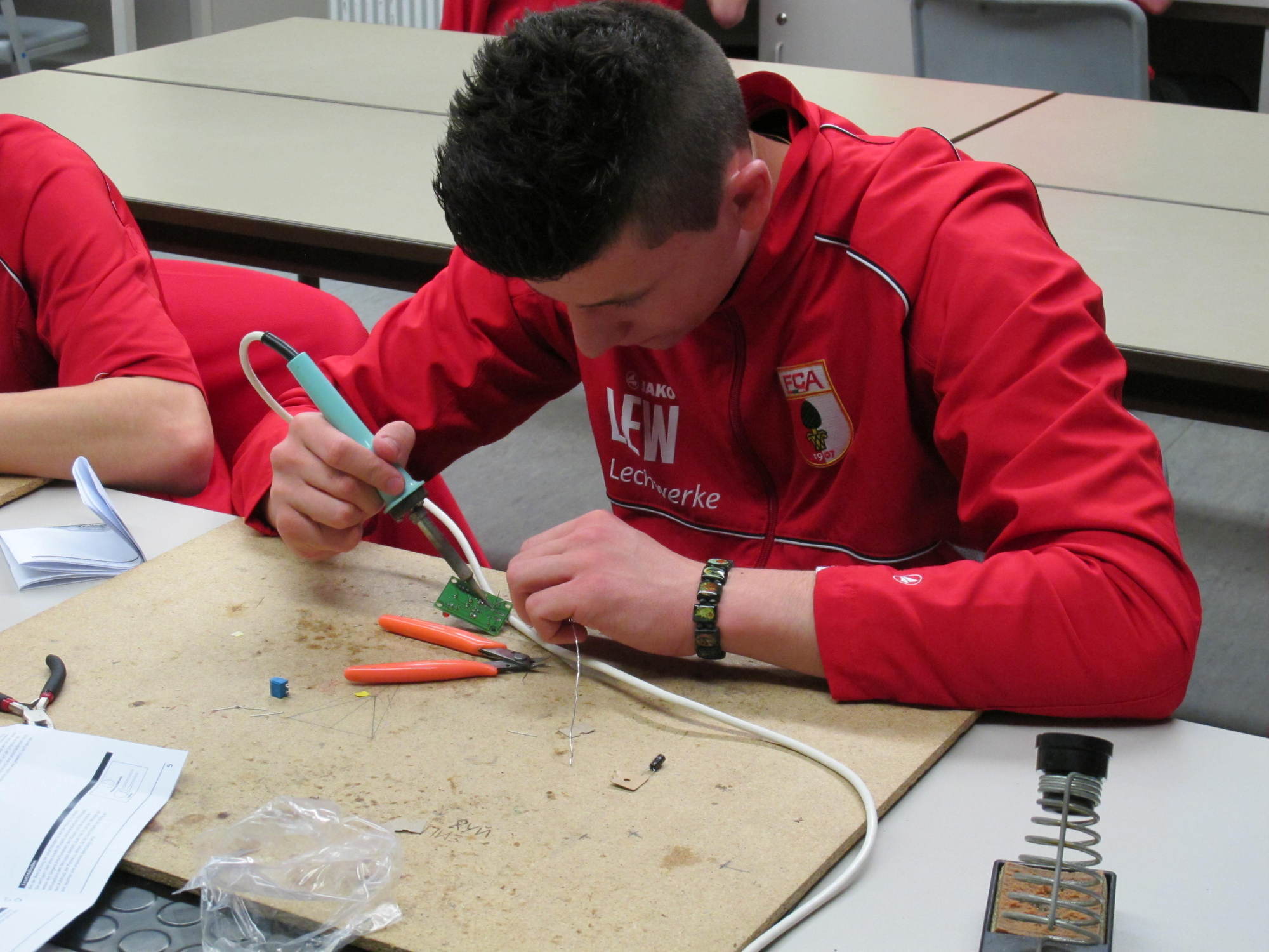 80 FCA Nachwuchsspieler im Praxistest bei der HWK in Augsburg, Foto: B4B SCHWABEN