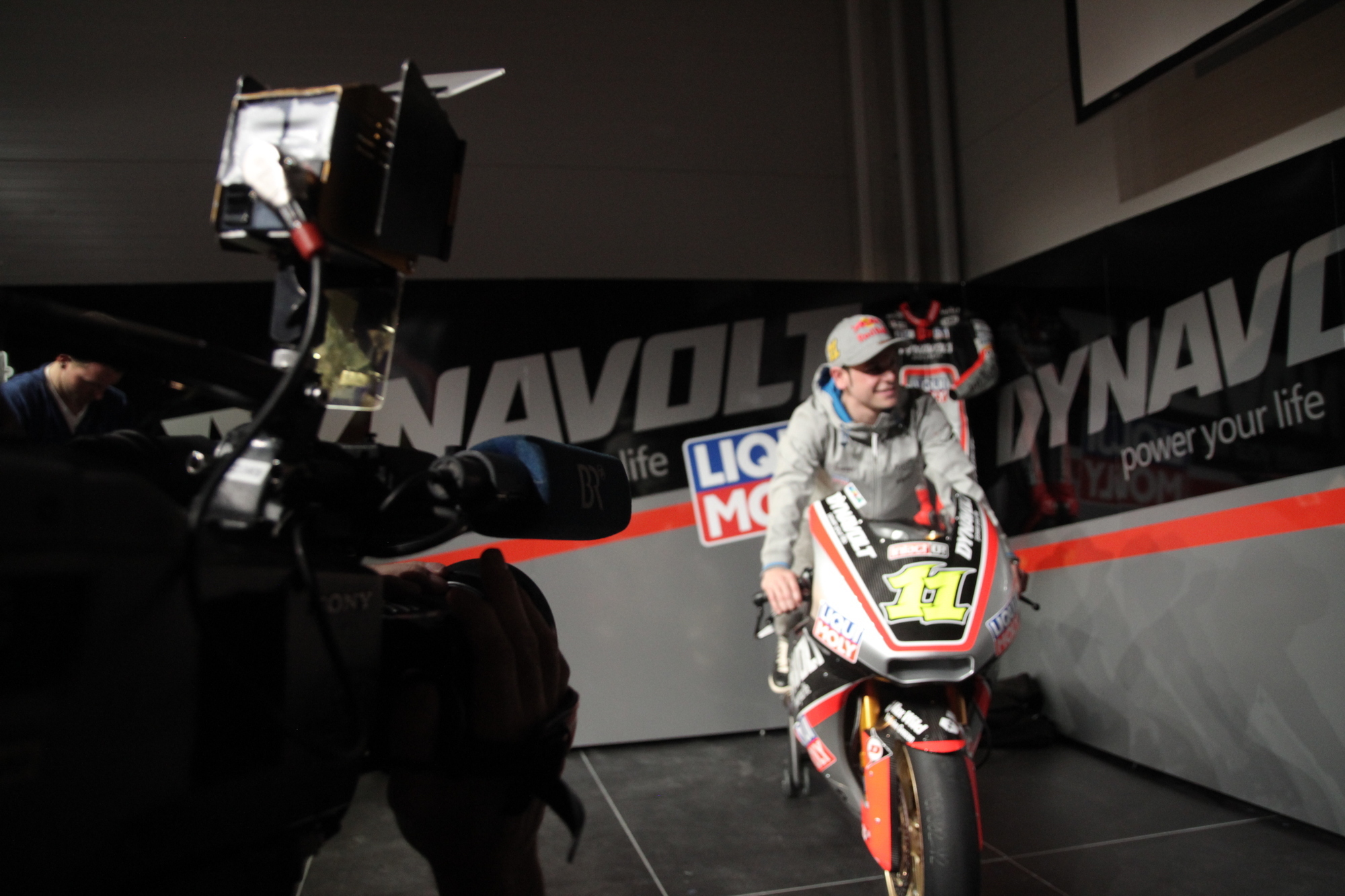 Sandro Cortese präsentiert sein Moto2-Team bei Keckeisen, Foto: B4B SCHWABEN