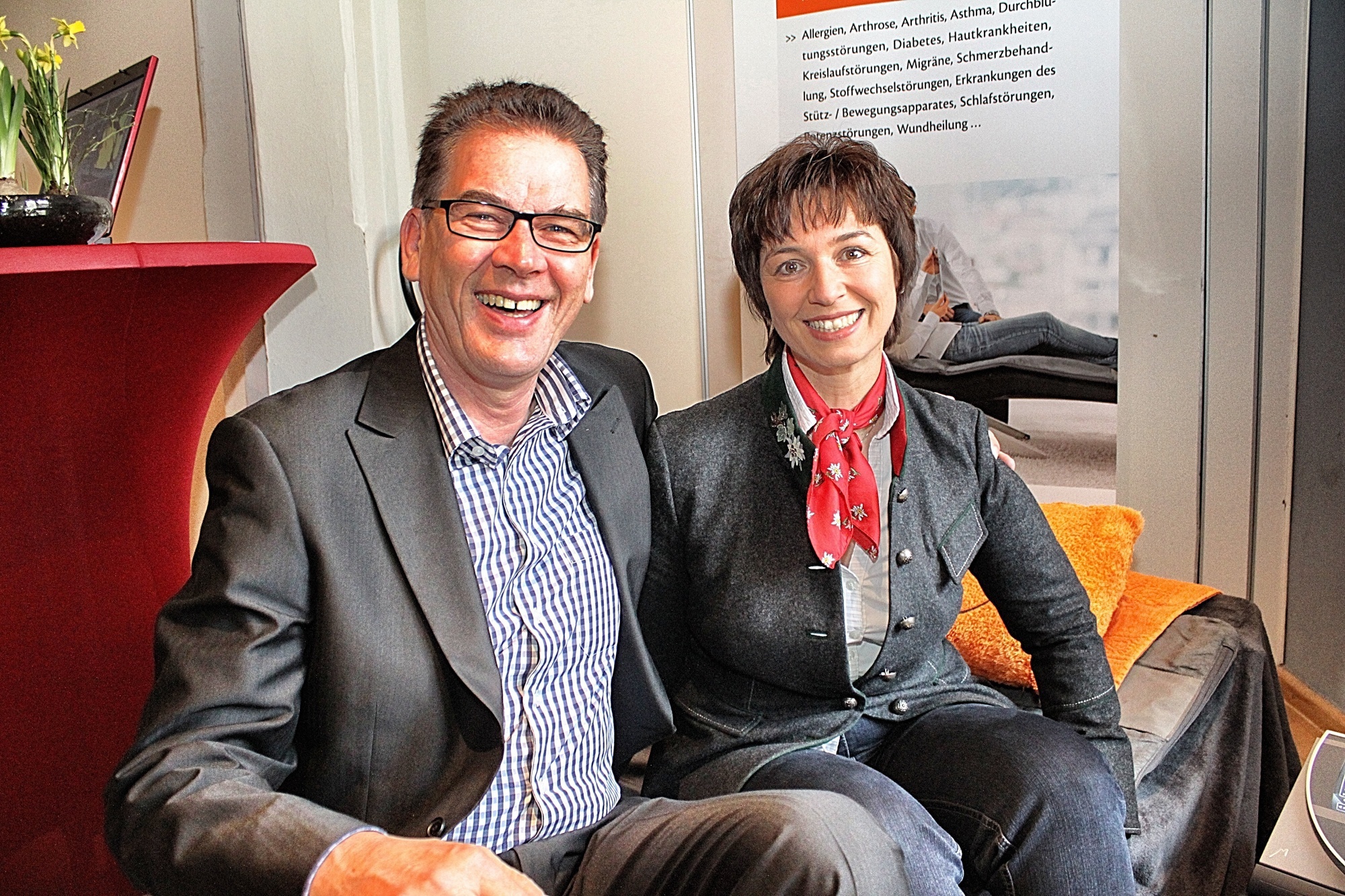 Dr. Gerd Müller und Ulrike Müller hatten sichtlich Spaß auf der Gesundheitsmesse in Kempten. Foto: Herr Marcus Baumann