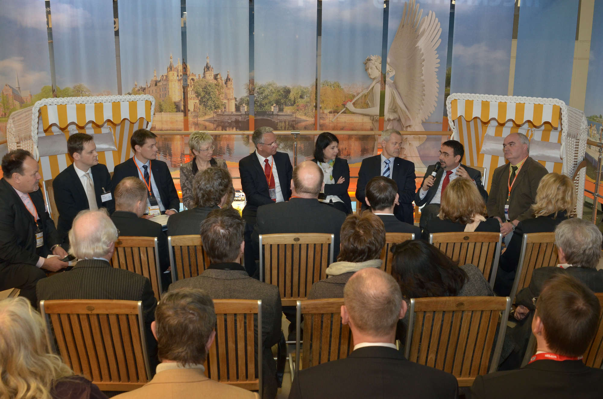 Bayerns Wirtschaftsstaatssekretärin Katja Hessel besucht den Tourismusverband Allgäu/Bayerisch-Schwaben auf der ITB, Foto: bytm