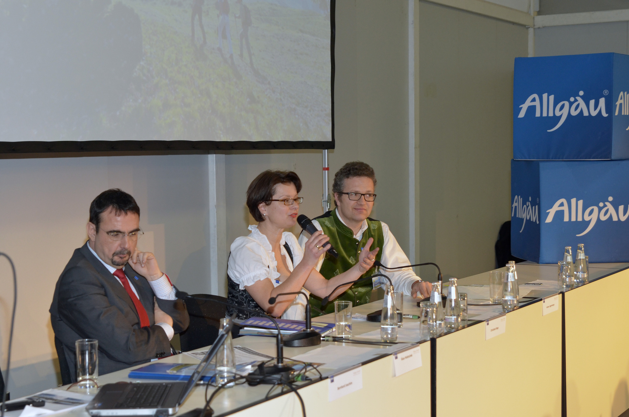 Bayerns Wirtschaftsstaatssekretärin Katja Hessel besucht den Tourismusverband Allgäu/Bayerisch-Schwaben auf der ITB, Foto: bytm