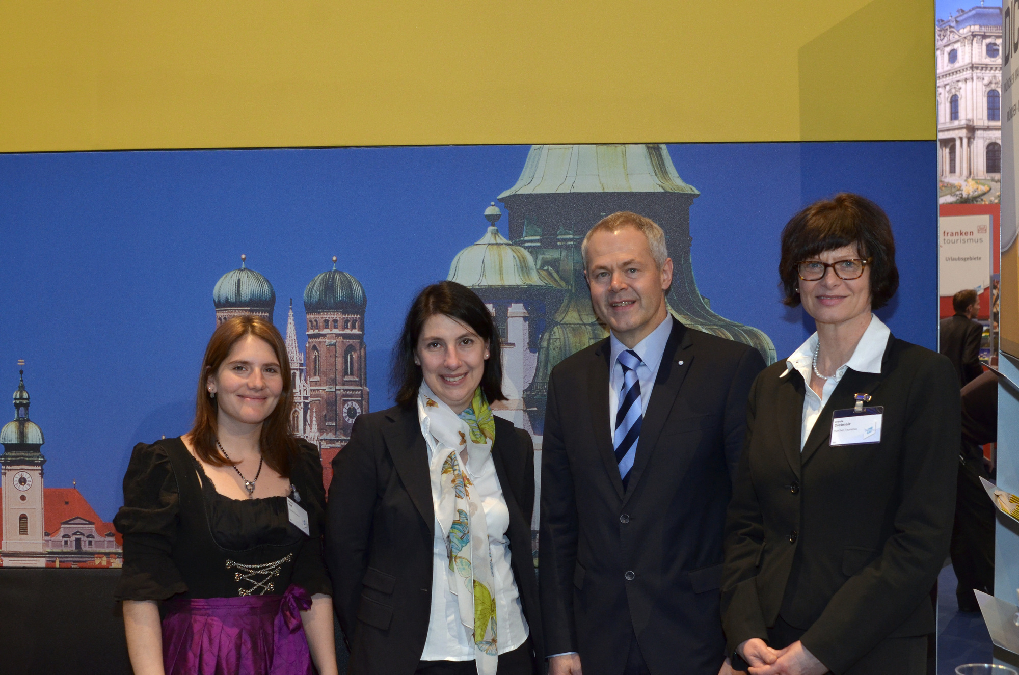 Bayerns Wirtschaftsstaatssekretärin Katja Hessel besucht den Tourismusverband Allgäu/Bayerisch-Schwaben auf der ITB, Foto: bytm