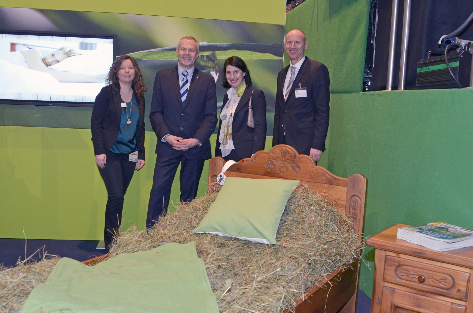 Bayerns Wirtschaftsstaatssekretärin Katja Hessel besucht den Tourismusverband Allgäu/Bayerisch-Schwaben auf der ITB, Foto: bytm