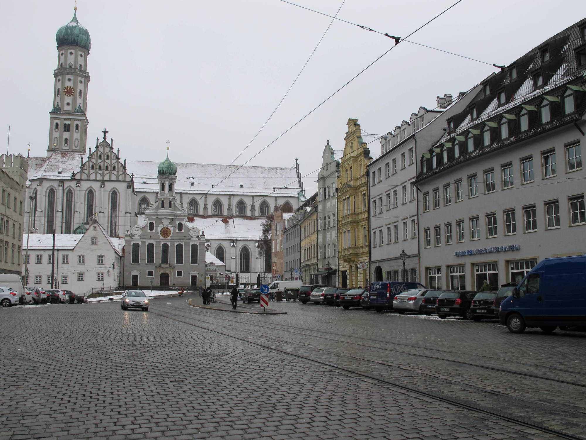 Die noch leere Maxstraße soll nun ihre neuen Möbel erhalten, Foto: B4B SCHWABEN