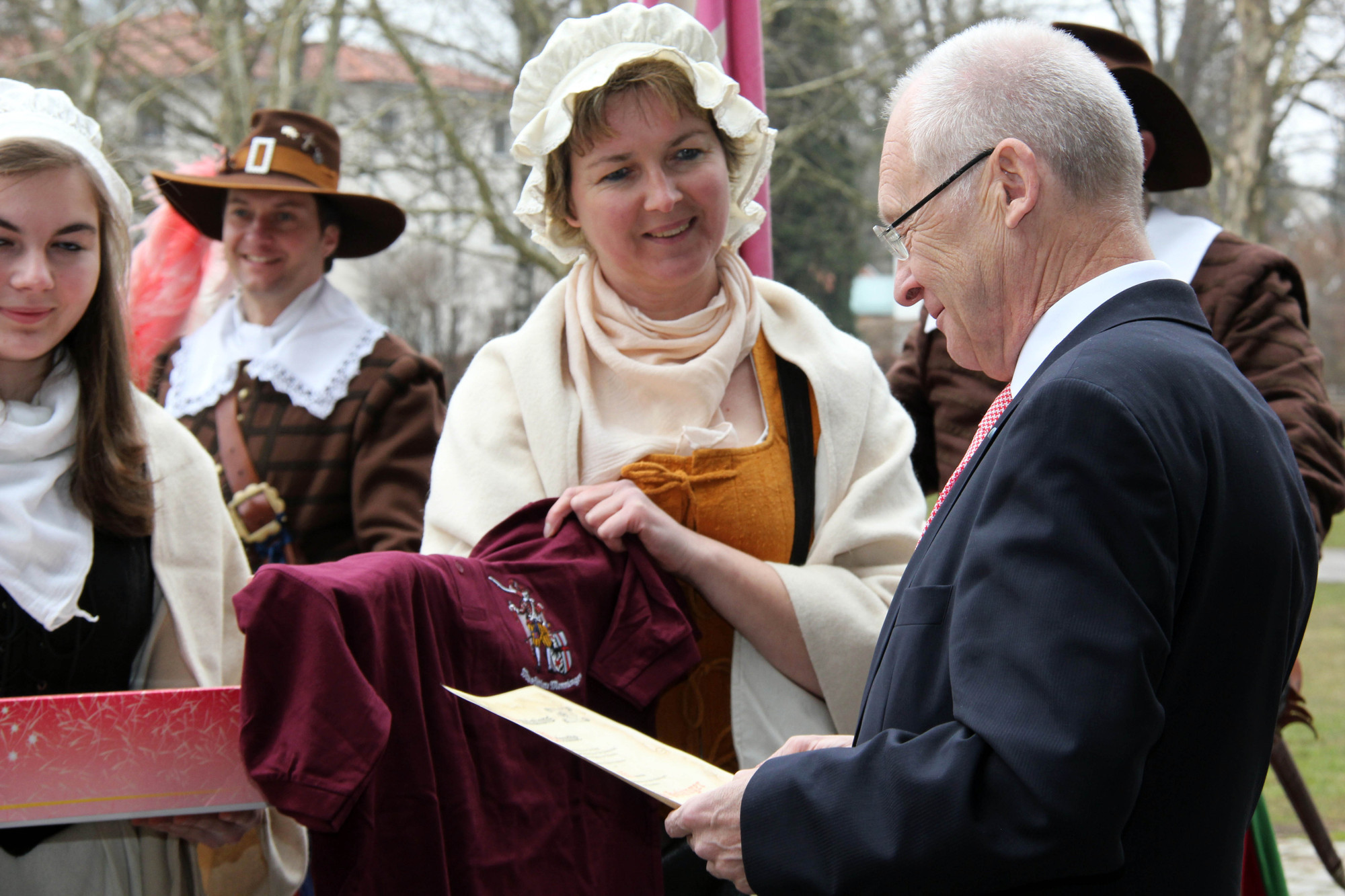 Die Gratulanten von Oberbürgermeister Dr, Ivo Holzinger Foto: Stadt Memmingen