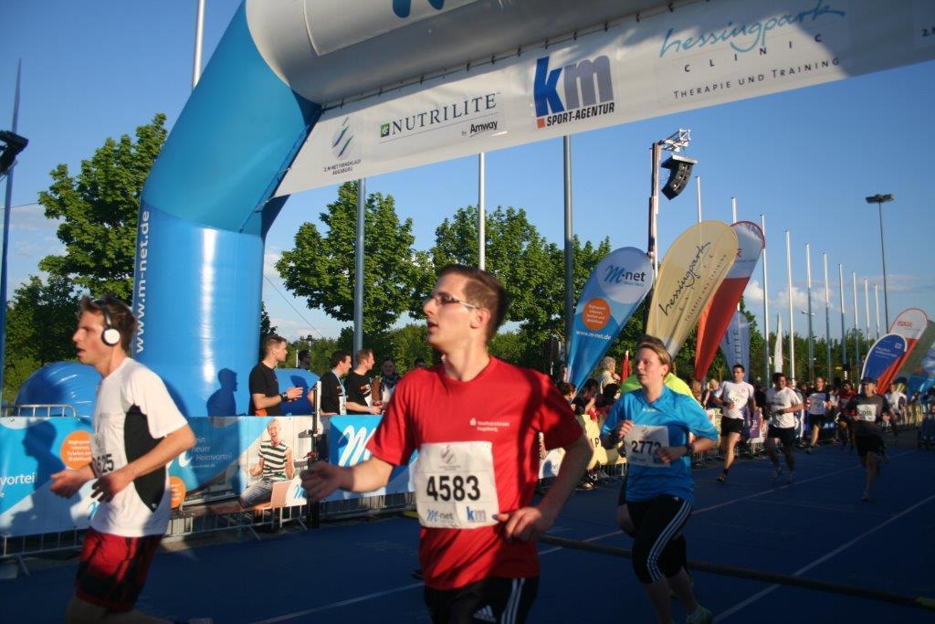 2. M-net Firmenlauf: Zieleinlauf 2