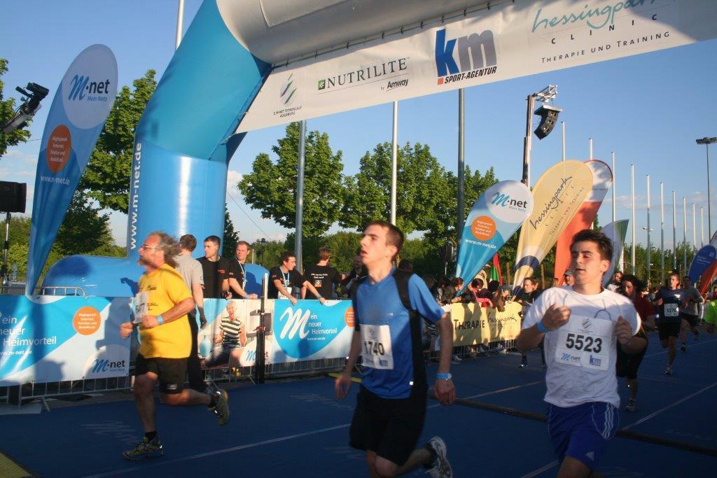 2. M-net Firmenlauf: Zieleinlauf 2