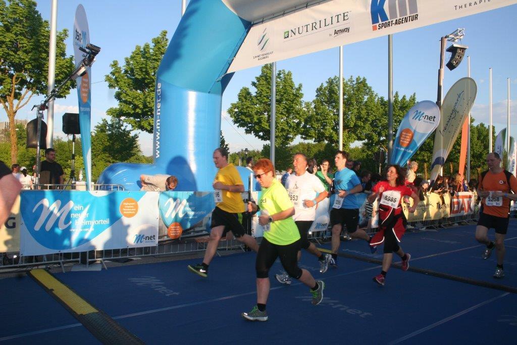 2. M-net Firmenlauf: Zieleinlauf 2