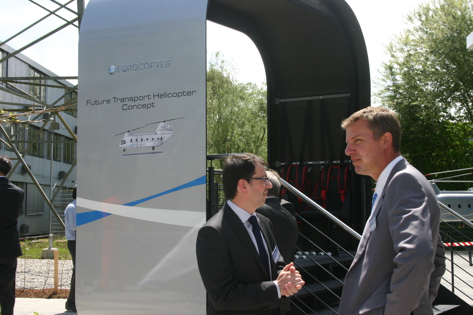 Eurocopter eröffnet am Standort Donauwörth ein neues Hubschrauber-Entwicklungszentrum, Foto: B4B SCHWABEN