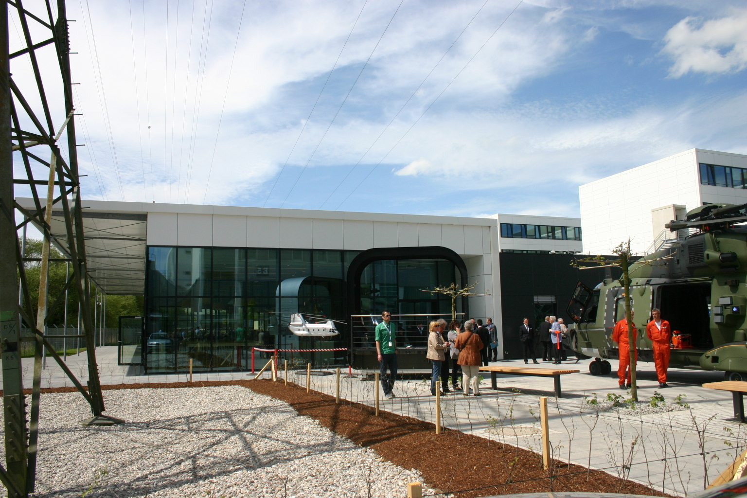 Eurocopter eröffnet am Standort Donauwörth ein neues Hubschrauber-Entwicklungszentrum, Foto: B4B SCHWABEN