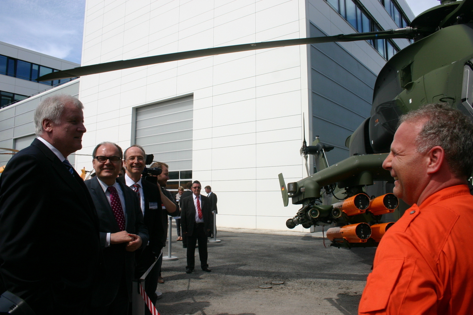 Eurocopter eröffnet am Standort Donauwörth ein neues Hubschrauber-Entwicklungszentrum, Foto: B4B SCHWABEN