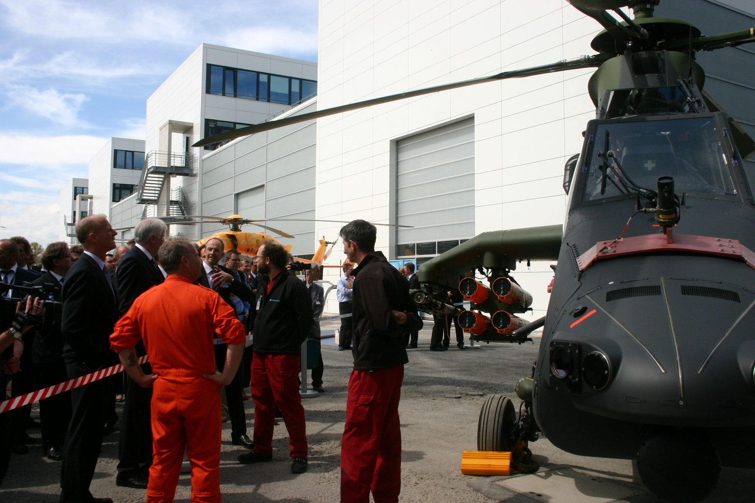 Eurocopter eröffnet am Standort Donauwörth ein neues Hubschrauber-Entwicklungszentrum, Foto: B4B SCHWABEN