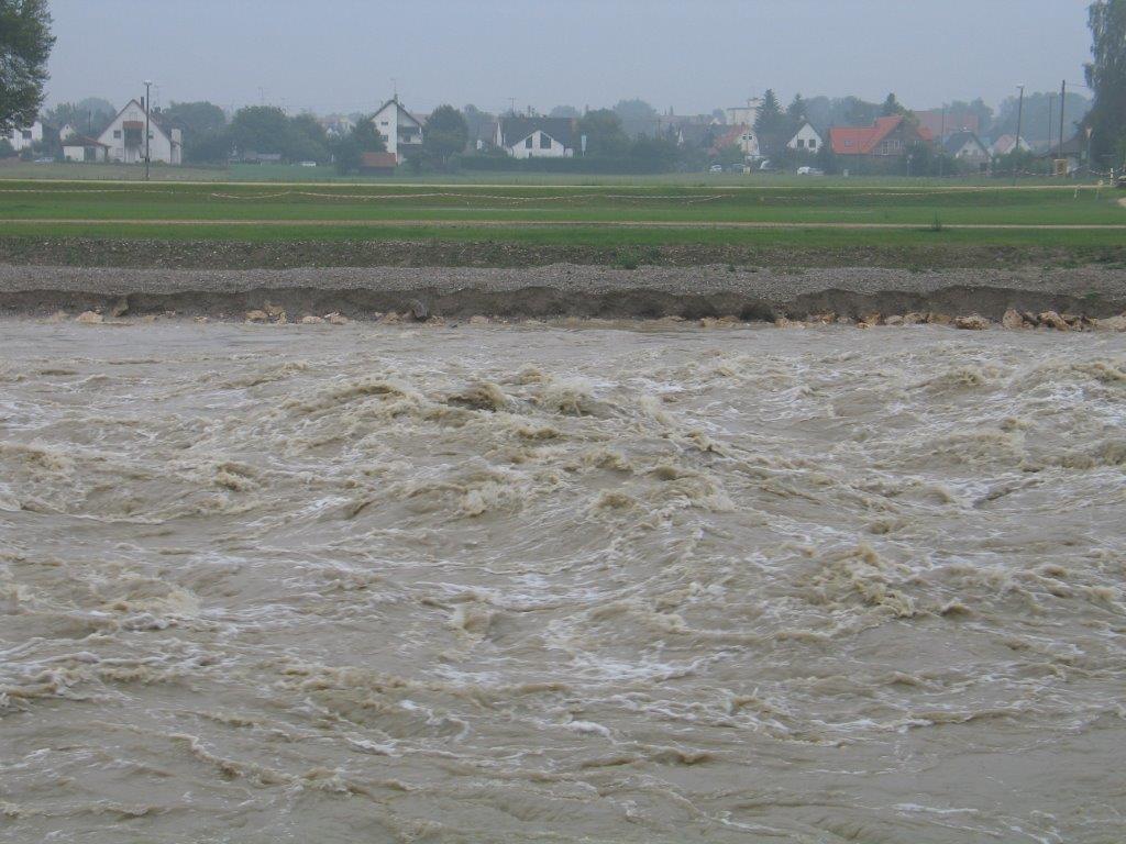 Hochwasser. Bildquellen: Privat/ B4B SCHWABEN