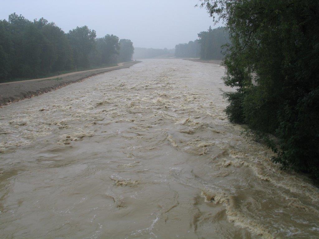 Hochwasser. Bildquellen: Privat/ B4B SCHWABEN