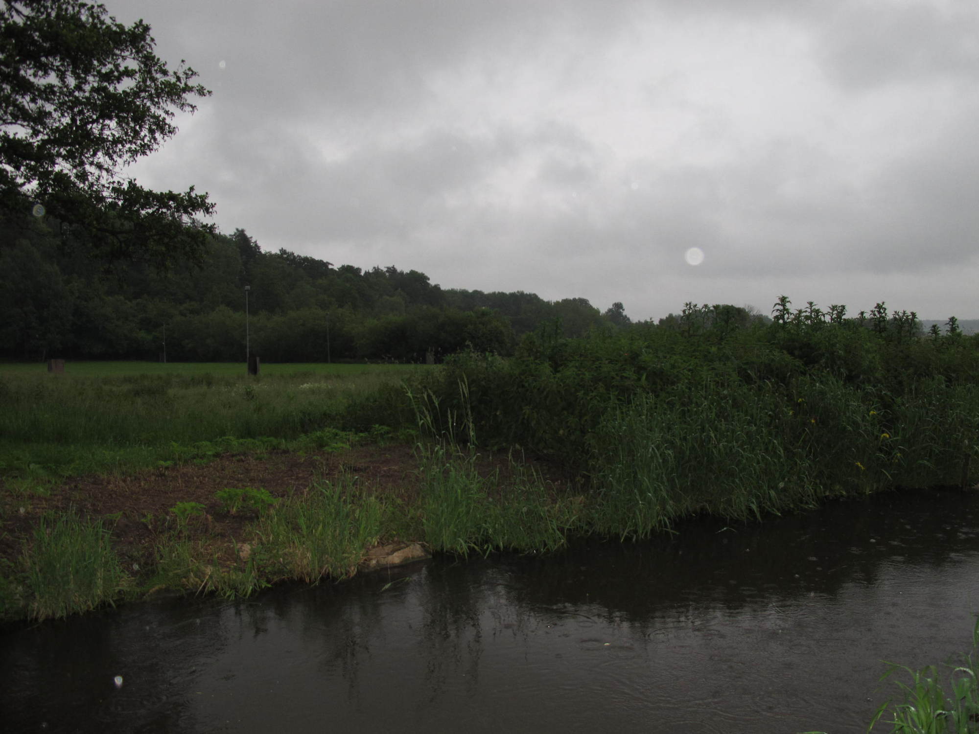 Die Paar schwillt an: Hochwassergefahr in Aichach-Friedberg