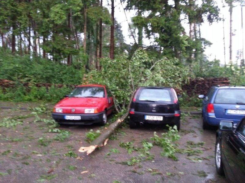 Das Unwetter hinterließ Chaos pur in Augsburg Stadt und Land. Fotos: B4B SCHWABEN