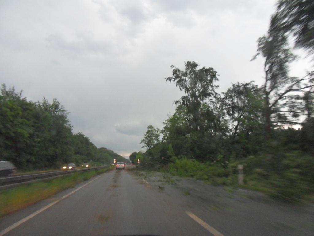Das Unwetter hinterließ Chaos pur in Augsburg Stadt und Land. Fotos: B4B SCHWABEN
