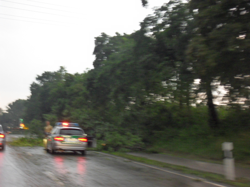 Das Unwetter hinterließ Chaos pur in Augsburg Stadt und Land. Fotos: B4B SCHWABEN