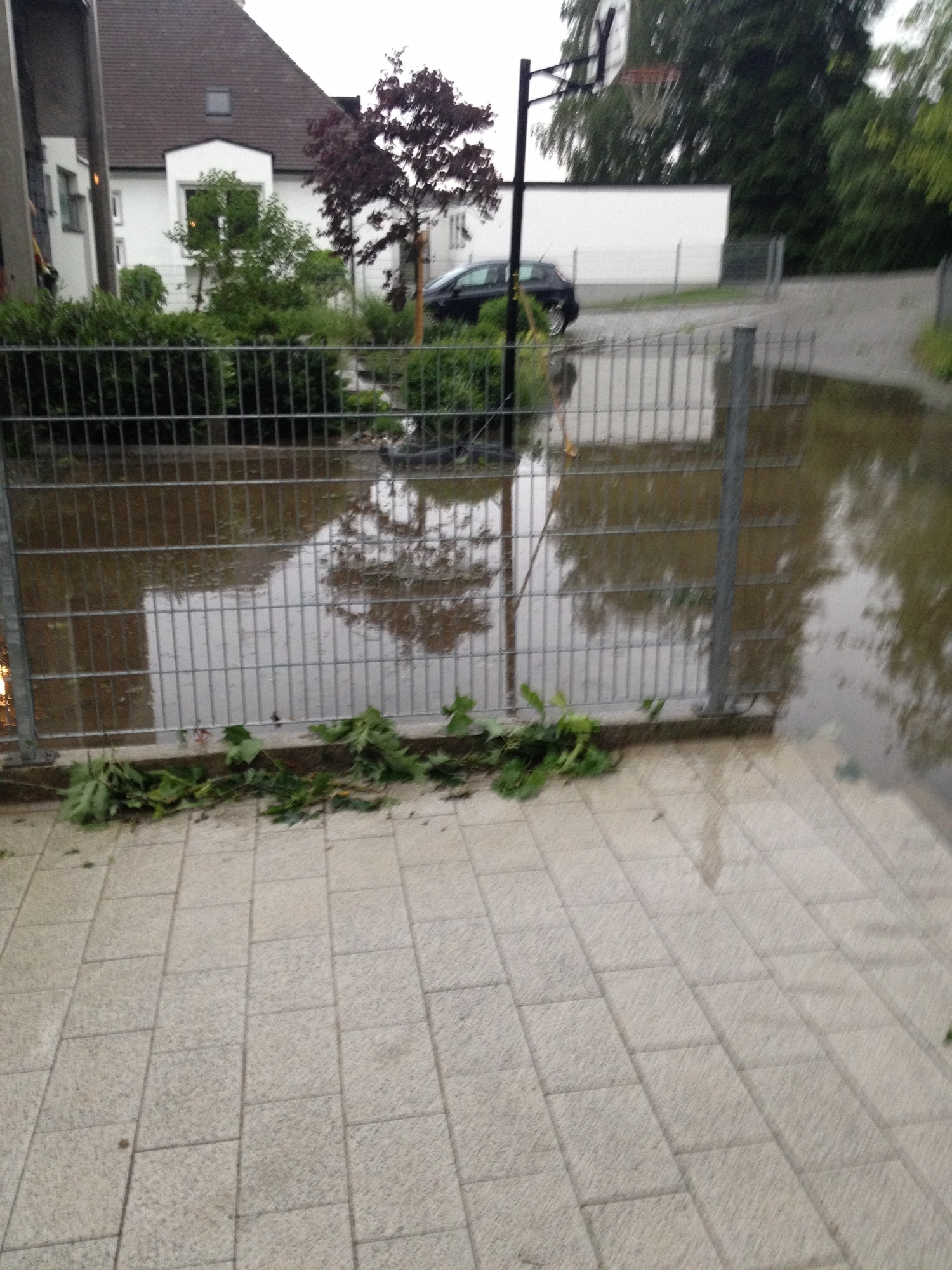 Unwetter Fotos der B4B SCHWABEN Leser aus Augsburg und Umgebung Fotos: privat