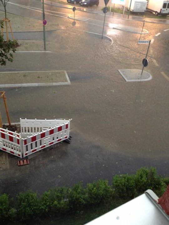 Unwetter Fotos der B4B SCHWABEN Leser aus Augsburg. Fotos: privat