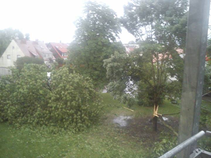 Unwetter Fotos der B4B SCHWABEN Leser aus Augsburg. Fotos: privat