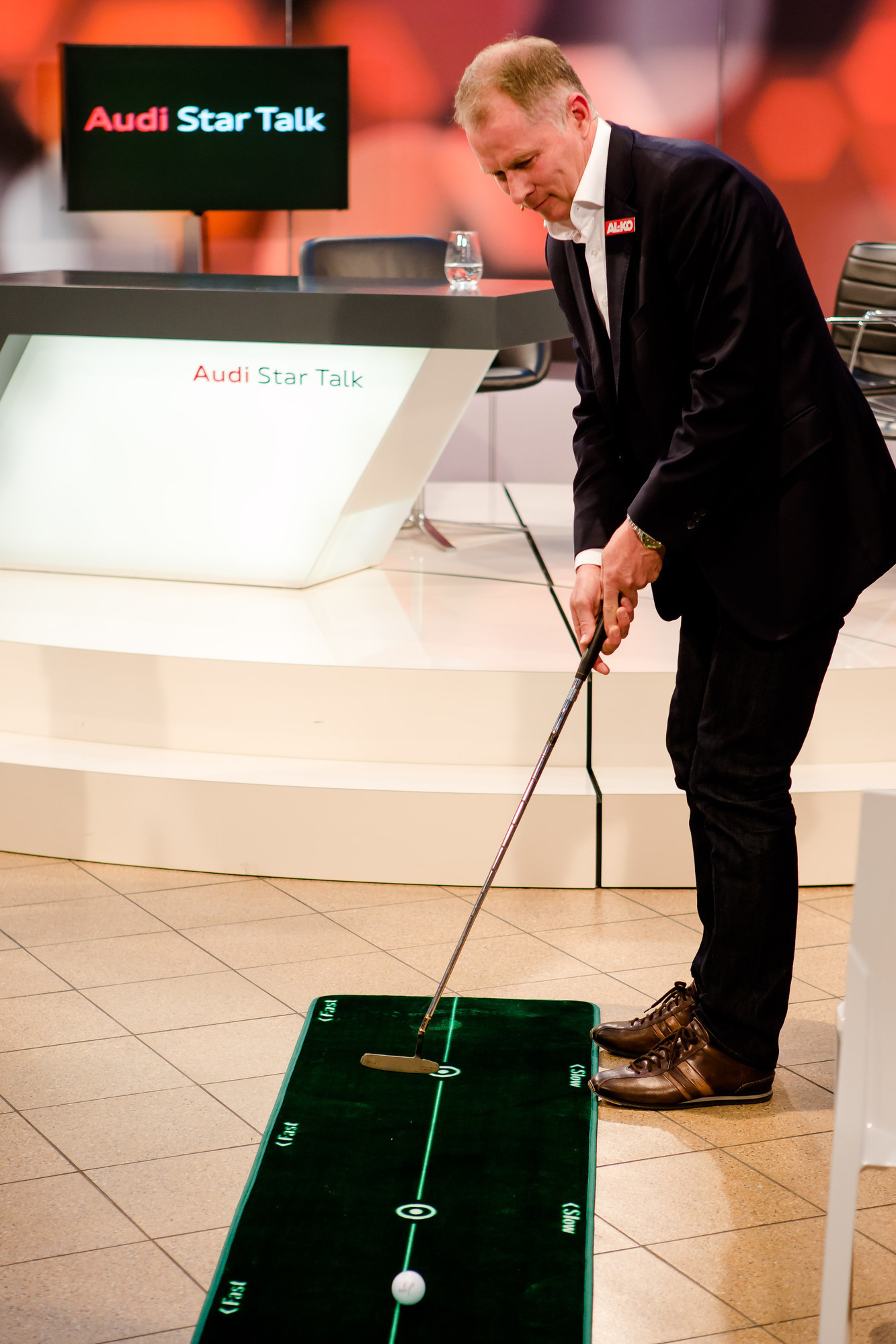Stefan Reuter und Markus Weinzierl beim Audi Star Talk im Audi Zentrum Augsburg, Foto: KG Media Factory GmbH