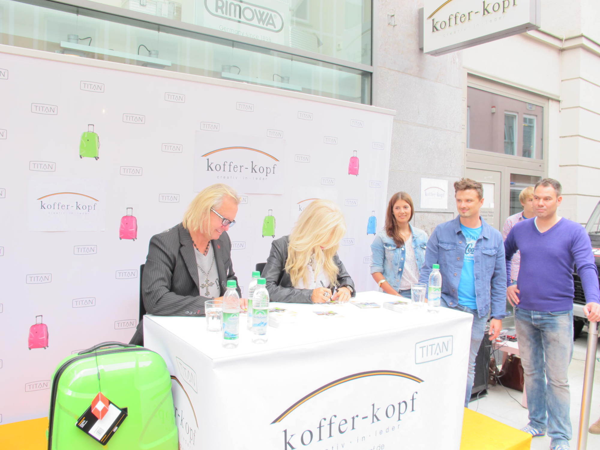Erstaunlich Koffer Kopf Neu Ulm Fotos