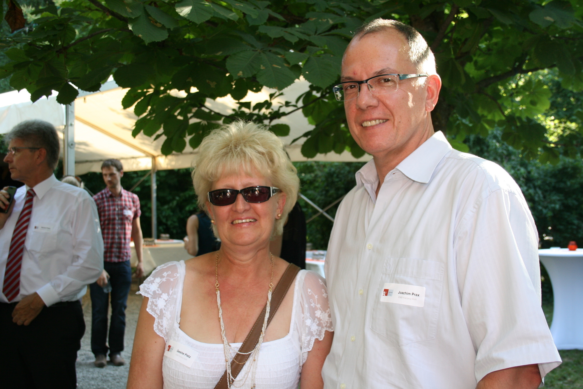 Zwischen Minigolf und Köstlichkeiten vom Grill kam das Netzwerken beim A³ Sommerfest nicht zu kurz. Fotos: B4B SCHWABEN