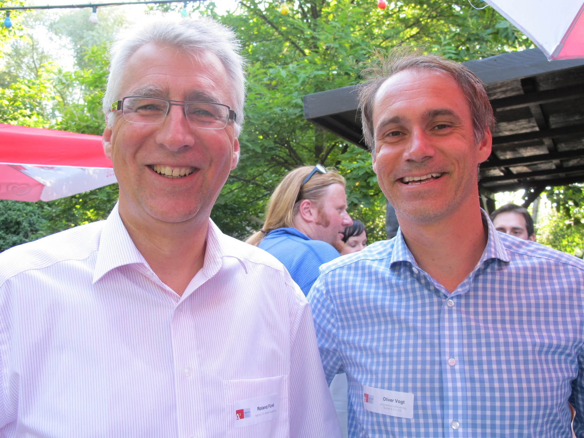 Zwischen Minigolf und Köstlichkeiten vom Grill kam das Netzwerken beim A³ Sommerfest nicht zu kurz. Fotos: B4B SCHWABEN