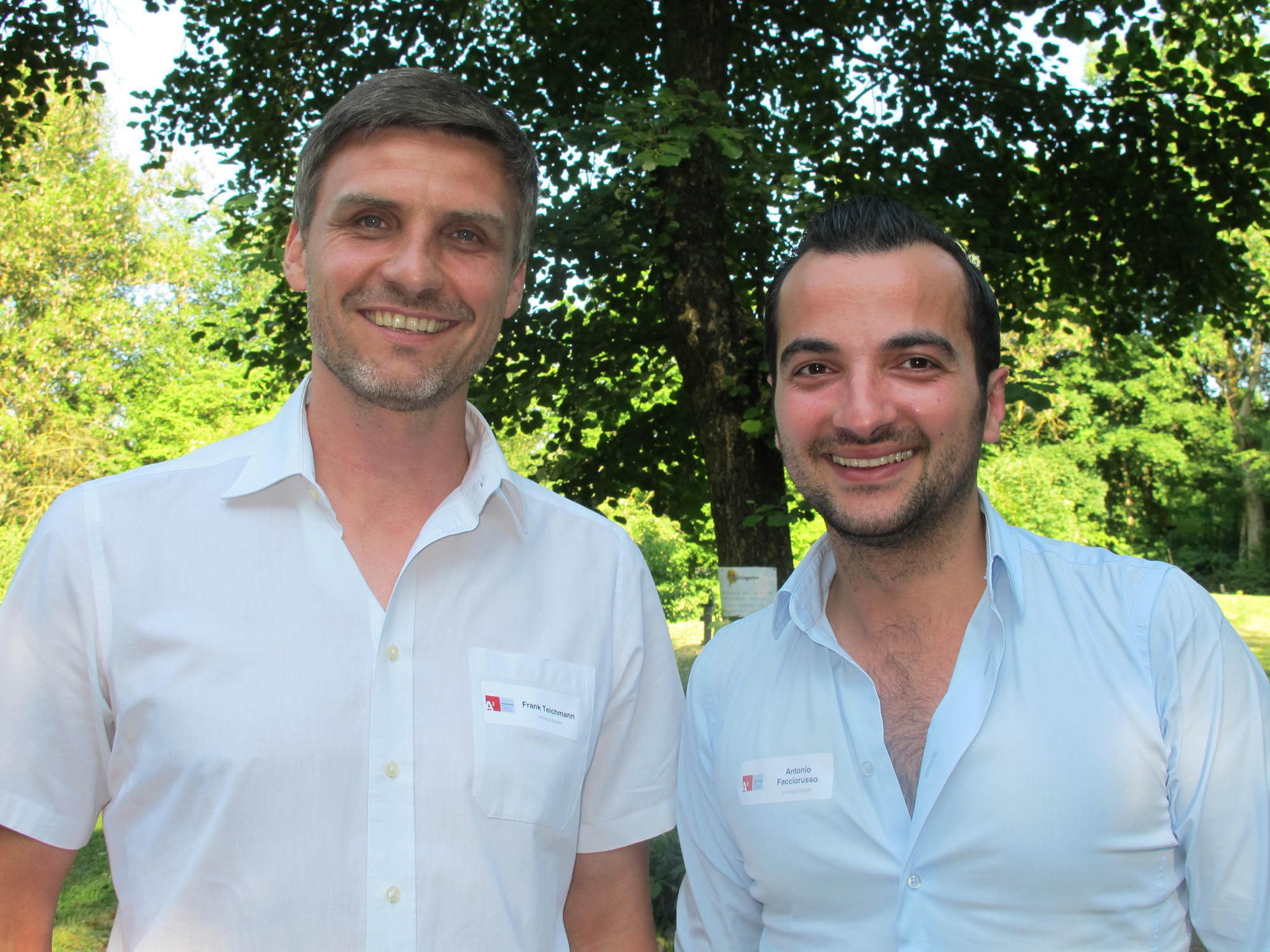 Zwischen Minigolf und Köstlichkeiten vom Grill kam das Netzwerken beim A³ Sommerfest nicht zu kurz. Fotos: B4B SCHWABEN