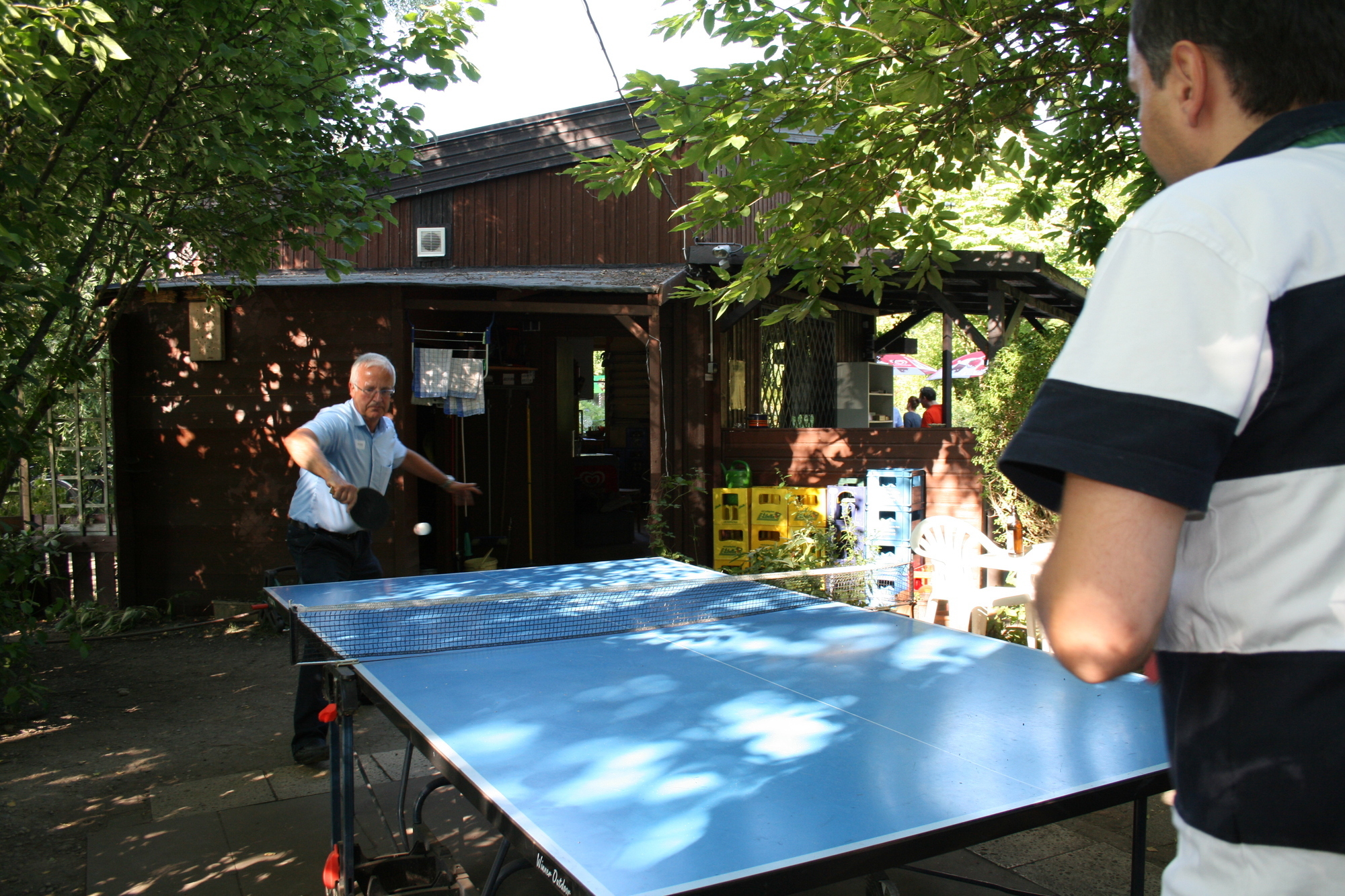 Zwischen Minigolf und Köstlichkeiten vom Grill kam das Netzwerken beim A³ Sommerfest nicht zu kurz. Fotos: B4B SCHWABEN