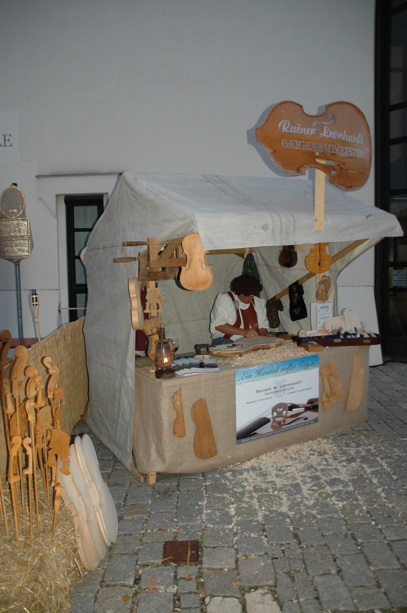 Ein historischer Stand am Tändelmarkt. Foto: Stadt Nördlingen