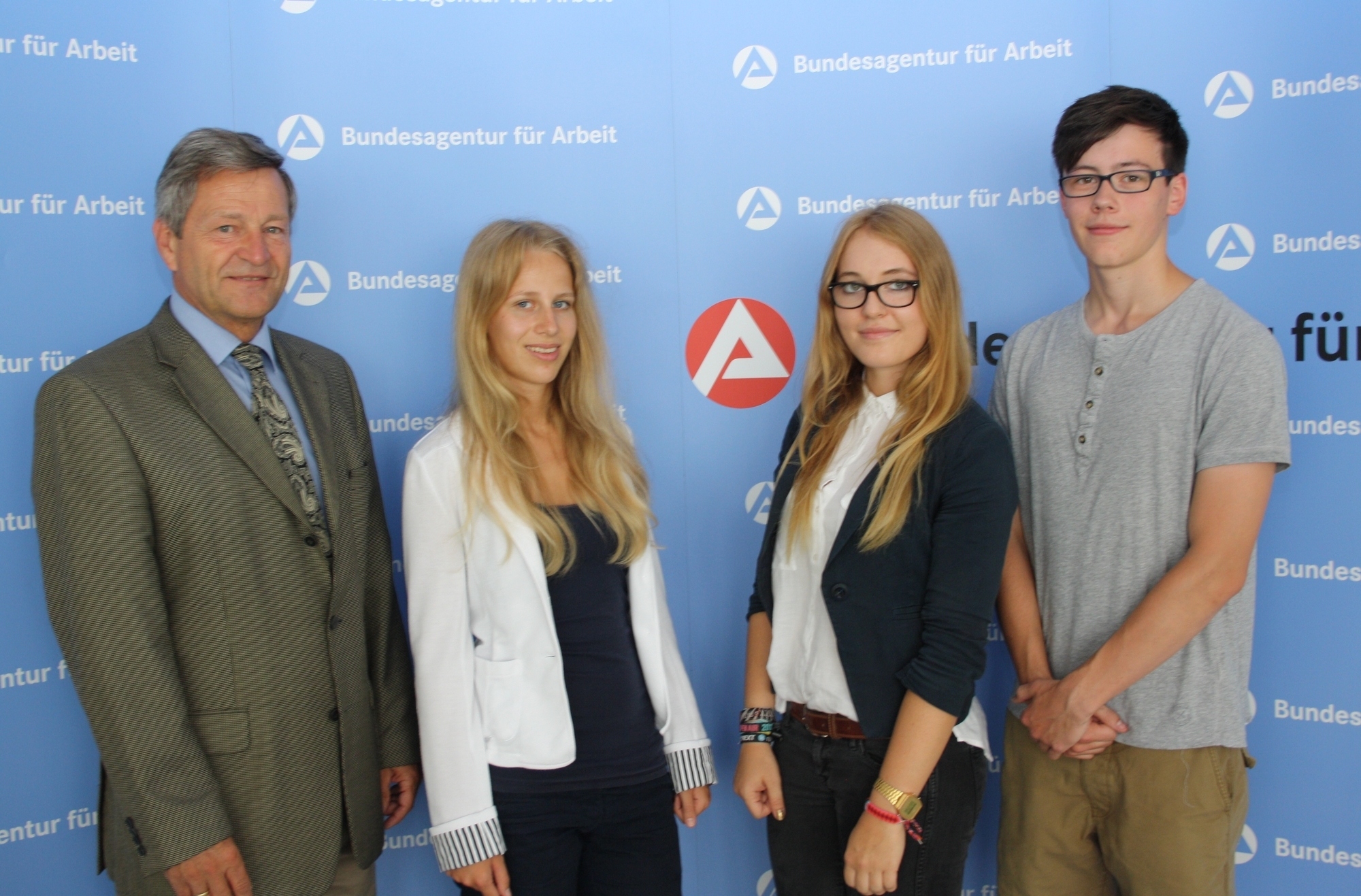 Hans-Carol Roth, Kristina Krück, Anne Leitmeir und Andreas Hasmüller. Foto: Arbeitsagentur Donauwörth