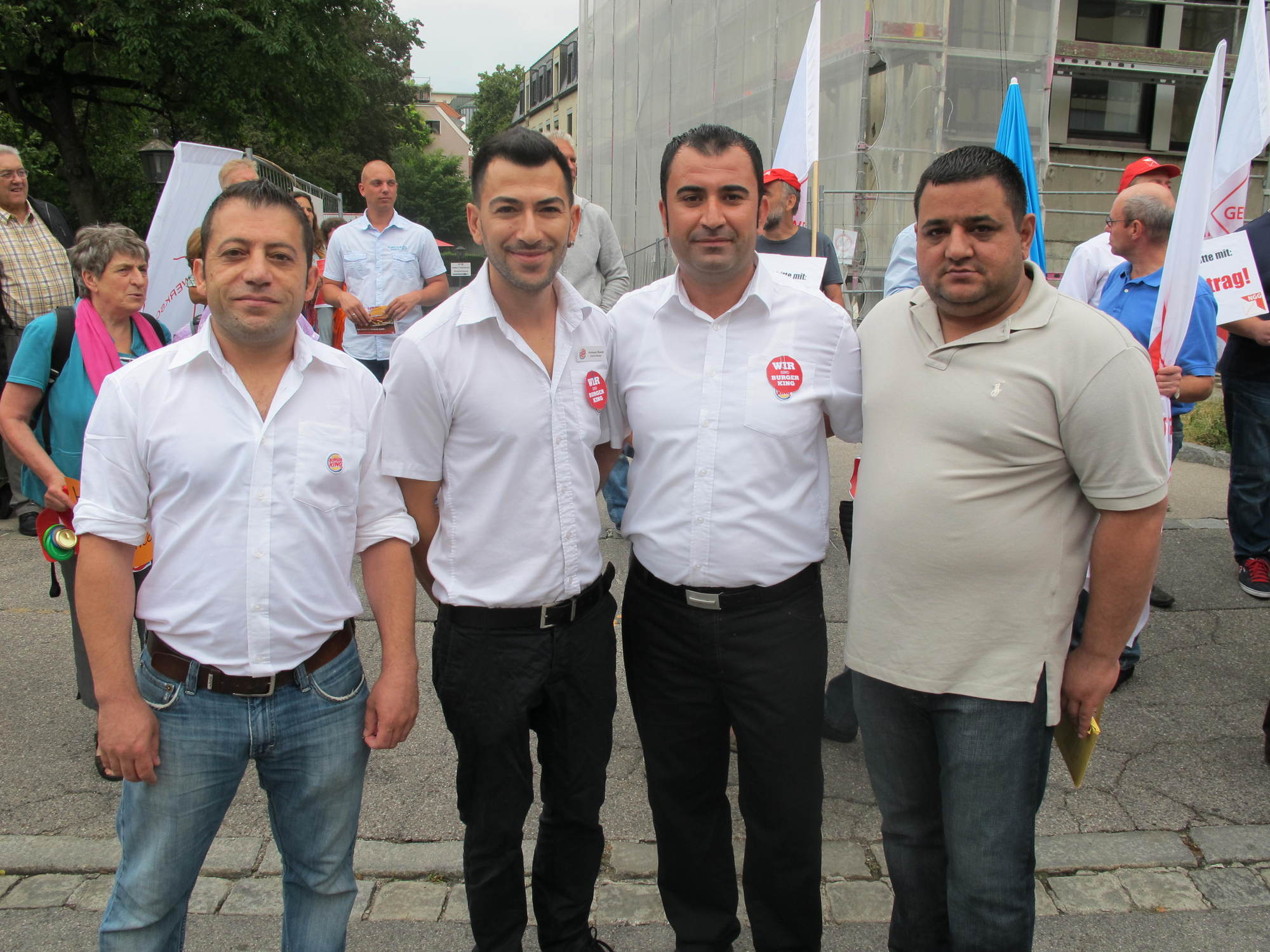 Die Demonstranten fordern Recht für den Betriebsrat. Fotos: B4B SCHWABEN