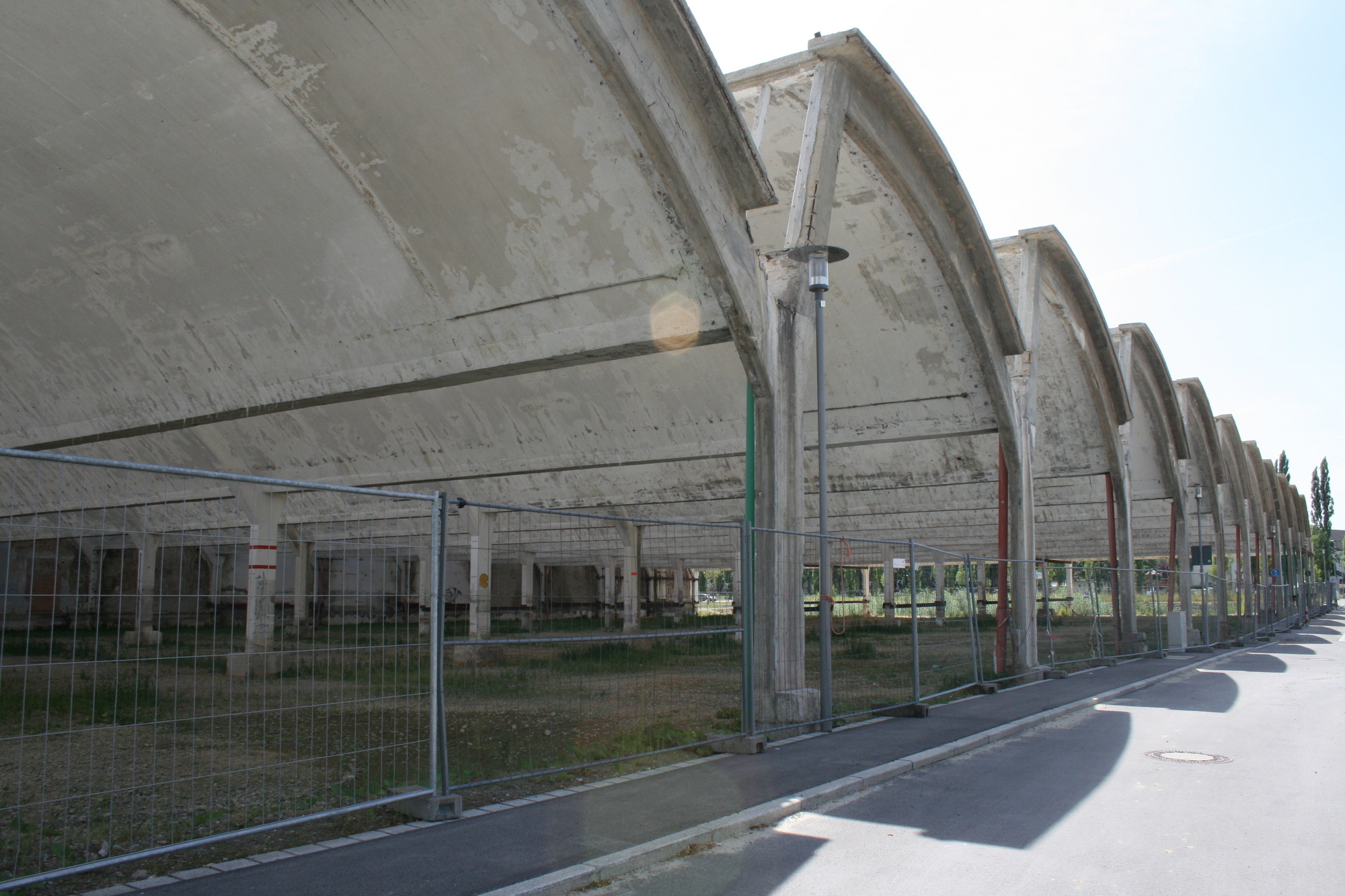 Die Stadt Augsburg präsentiert den Rohbau des neuen Stadtarchivs