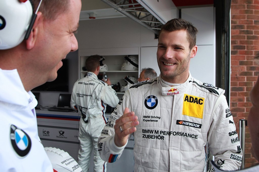 DTM Profi-Rennfahrer Martin Tomczyk weiß, dass es im Motorsport aufs Team ankommt. Bild: M. Tomczyk